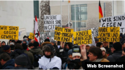 Демонстрация "русских немцев" в Берлине против "иммигрантов-преступников", 23 января 2016