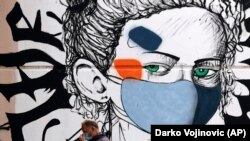 Građanima Kosova su trenutno dostupne vakcine dva proizvođača, Pfizer i AstraZeneca.  Foto: Mitrovica, 17 oktobra 2021.