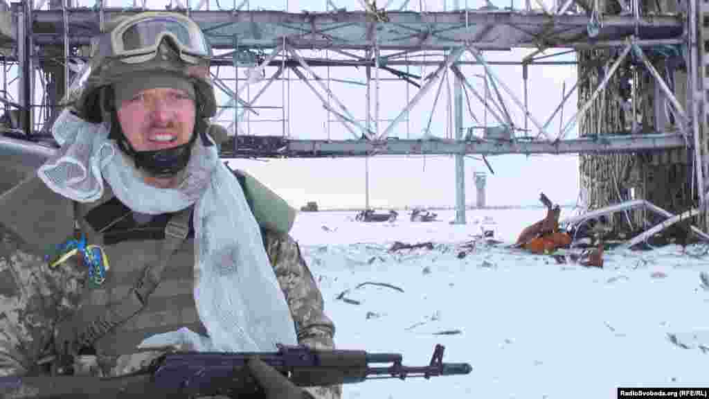 Перед «новим» терміналом, в якому тримали позицію українські «кіборги»