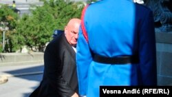 Dragan Marković Palma dolazi na konstitutivnu sednicu Skupštine Srbije u Beogradu, 3. avgusta 2020. U aktuelnom parlamentarnom sazivu njegova partija Jedinstvena Srbije deo je vladajuće koalicije na čijem čelu je predsednik države Aleksandar Vučić.