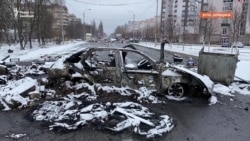 Буча сьогодні: жителі оговтуються після важких боїв за місто (відео) Буча сьогодні: жителі оговтуються після важких боїв за місто (відео)