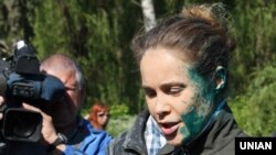 Наталія Королевська, яку вже не вперше обливають зеленкою, 9 травня 2016 року