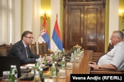 Nekada najbliži saradnici: Aleksandar Vučić i Vojislav Šešelj