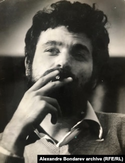 Александр Бондарев в молодости, из архива