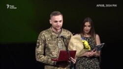 «Він говорив, що його змушують щось підписати». В Україні розслідують самогубство військового льотчика (відео) «Він говорив, що його змушують щось підписати». В Україні розслідують самогубство військового льотчика (відео)