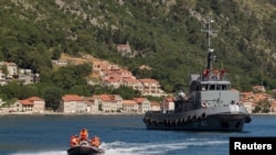 Brod Mornarice Vojske Crne Gore u Kotoru u toku vojne vježbe, arhivska fotografija 