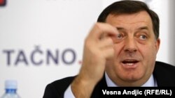 Milorad Dodik u Beogradu, februar 2012.