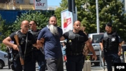 Kosovska policija provodila je nekoliko akcija hapšenja osumnjičenih za regrutovanje militanata (Foto: Priština 2014.)