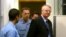 Vojislav Šešelj u sudnici Haškog tribunala