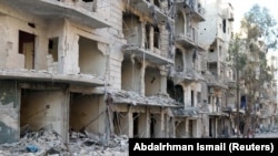 Алеппо. Так выглядят многие кварталы города после продолжительных и интенсивных бомбардировок. 