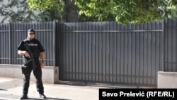 Policija ispred Višeg suda u Podgorici