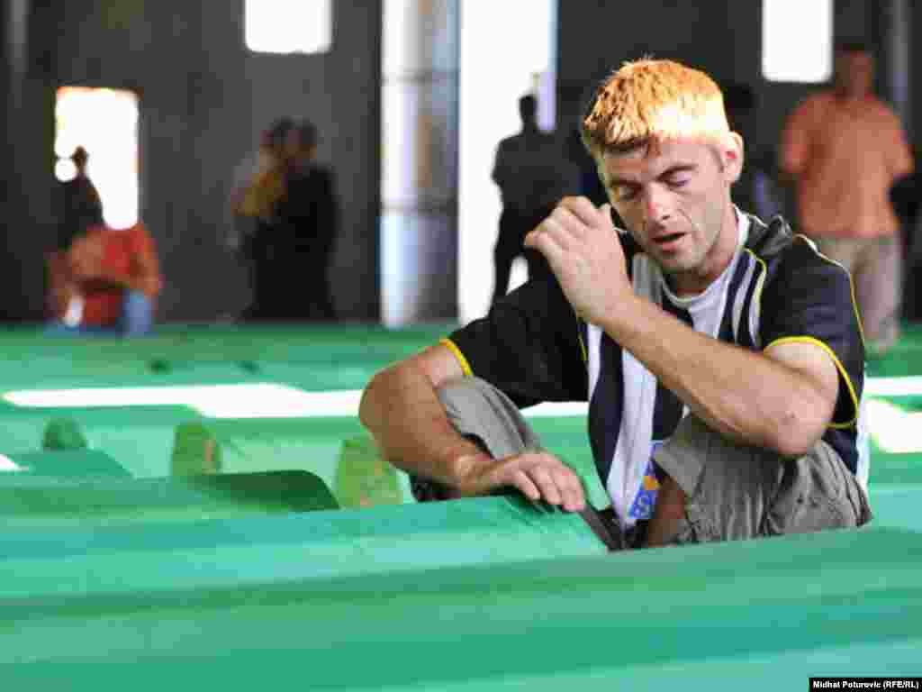 Srebrenica, 11.07.2011. Foto: RSE / Midhat Poturović