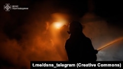 
За даними ДСНС, до ліквідації займання було залучено 22 одиниці техніки та 93 рятувальники, пожежу повністю ліквідовано о 06:02
