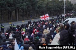 აქციის მონაწილეების მსვლელობა ცენტრალურ გზატკეცილზე, 2025 წლის 2 თებერვალი, პროევროპული აქციების 67-ე დღე.