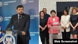 კუპრაშვილი წერს, რომ ინსპექტირების ერთ-ერთი ამოცანაა „უცხოური პრინციპალის აგენტად რეგისტრაციას დაქვემდებარებული პირის გამოვლენა“.