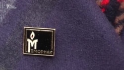 Власти против "иностранных агентов" Власти против "иностранных агентов"