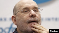 გრიგორი ჩხარტიშვილი (ბორის აკუნინი)