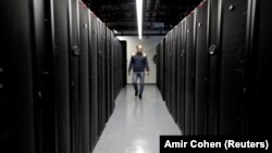 Серверная комната, архив