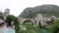 Pogled na mostarski Stari most (maj 2021.)