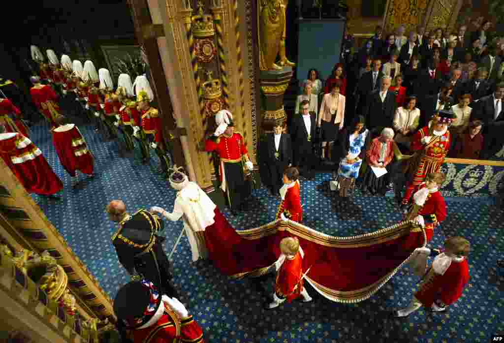 Королева Елизавета Вторая. 27 мая 2015 года. 