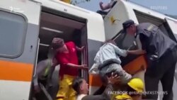 У Тайвані поїзд зійшов з рейок. Є загиблі (відео) У Тайвані поїзд зійшов з рейок. Є загиблі (відео)