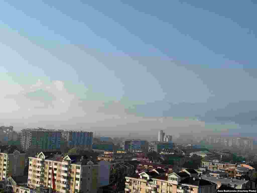 Депонијата „Дрисла“ изутринава и натаму чади сè уште но со помал интензитет од претходно, информираше директорот на Дирекцијата за заштита и спасување, Стојанче Ангелов.