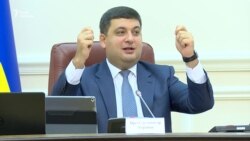 Люди не повинні кланятись у віконця до митників – Гройсман (відео) Люди не повинні кланятись у віконця до митників – Гройсман (відео)