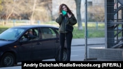 Від COVID-19 в Україні померли 27 людей