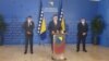 Predsjedavajući Vijeća ministara BiH Zoran Tegeltija (u sredini), Fadil Novalić (desno), primijer Federacije BiH, Premijer Republike Srpske (RS) Radovan Višković, 2. septembar, 2020.