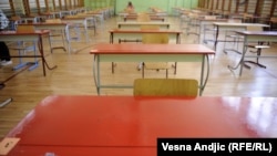 Fotografija iz arhive: Učionica u jednoj beogradskoj osnovnoj školi.