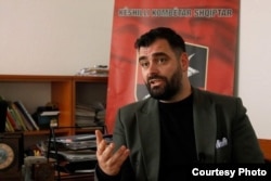 „Ove promene suštinski ništa ne rešavaju i ne uređuju društvo na način na koji bi trebalo da se uređuje – na demokratskim i evropskim principima”, kaže Ragmi Mustafi.