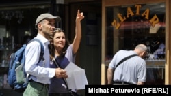 Procjenjuje se da takozvana siva zona u bh. turizmu pojede više od milijardu maraka: Turisti u Sarajevu