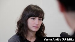 Sanja Horvatinčić u beogradskom studiju RSE
