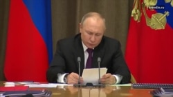 Новое бряцание оружием Владимира Путина Новое бряцание оружием Владимира Путина