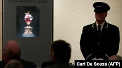 "Яйцо Ротшильда" на торгах в аукционном доме Christie's, 2007 год