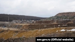 Мусорный полигон в Крыму, иллюстрационное фото