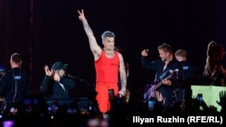 Britanski izvođač Robbie Williams na koncertu u Sofiji 28. septembra