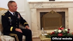 Timoti Or u Prištini 2012. godine, arhivska fotografija