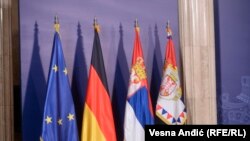Zastave Evropske unije, Nemačke i Srbije, Beograd, april 2021.