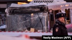 Кілька днів тому автобус в'їхав в підземний перехід у Москві, загинули чотири людини, ще 11 постраждали, 25 грудня 2017 року