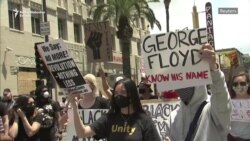 Desetine hiljada ljudi demonstriralo širom SAD Desetine hiljada ljudi demonstriralo širom SAD