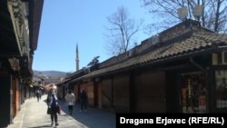 Pusti Baščaršija i mostarski Stari grad