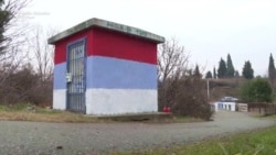 Trobojka, simbol podjele u Crnoj Gori Trobojka, simbol podjele u Crnoj Gori