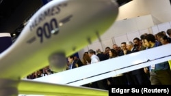 Ilustrativna fotografija, bespilotna letelica (BPLA) Hermes 900 kompanije Elbit Systems izložena tokom aeromitinga u Singapuru, 21. februar 2024. 