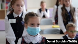 Škole na COVID-19 testu