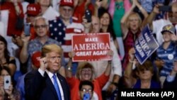 "Mi pobeđujemo", poručio je Tramp svojim pristalicama