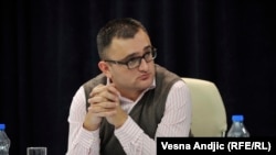 Na ovu temu moramo gledati i iz ugla političkog razmimoilaženja između lokalne vlasti u Nikšiću i centralne vlasti: Bojan Klačar