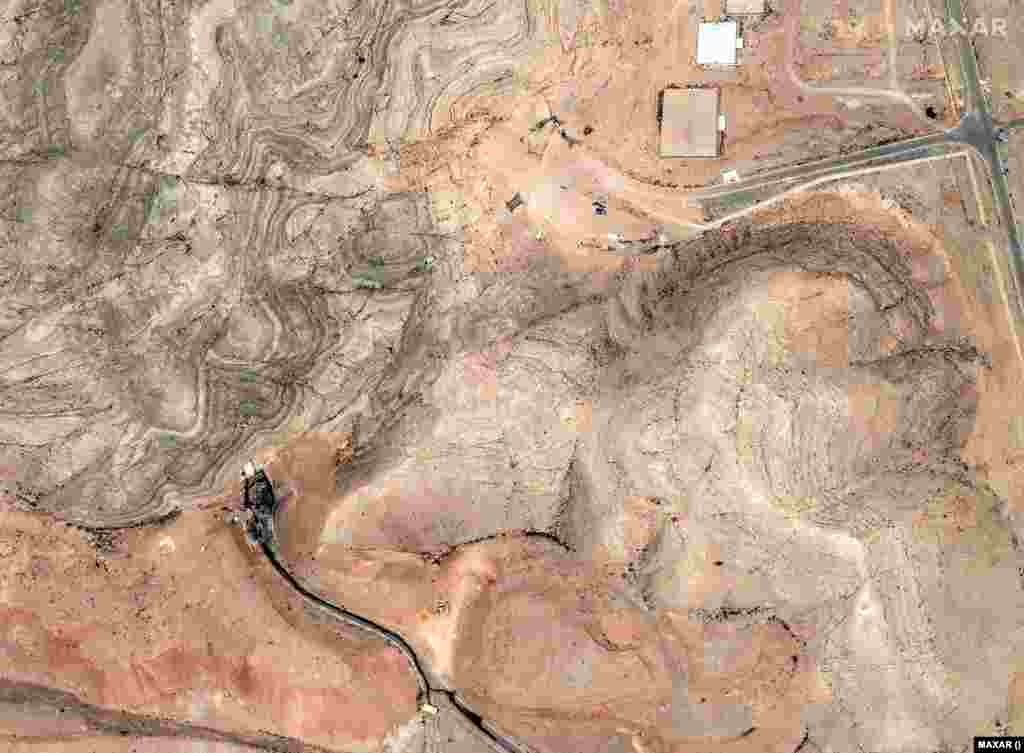 ისპაჰანის ბირთვული ტექნოლოგიების კვლევითი ცენტრი 20 ივნისს, აშშ-ის საჰაერო დარტყმებამდე და 22 ივნისს, დარტყმის შემდეგ.