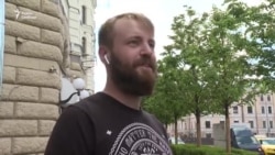 Как Коля Лукашенко относится к политике своего папы? Как Коля Лукашенко относится к политике своего папы?