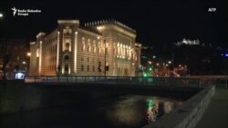 Prazne ulice Sarajeva u vrijeme policijskog časa Prazne ulice Sarajeva u vrijeme policijskog časa